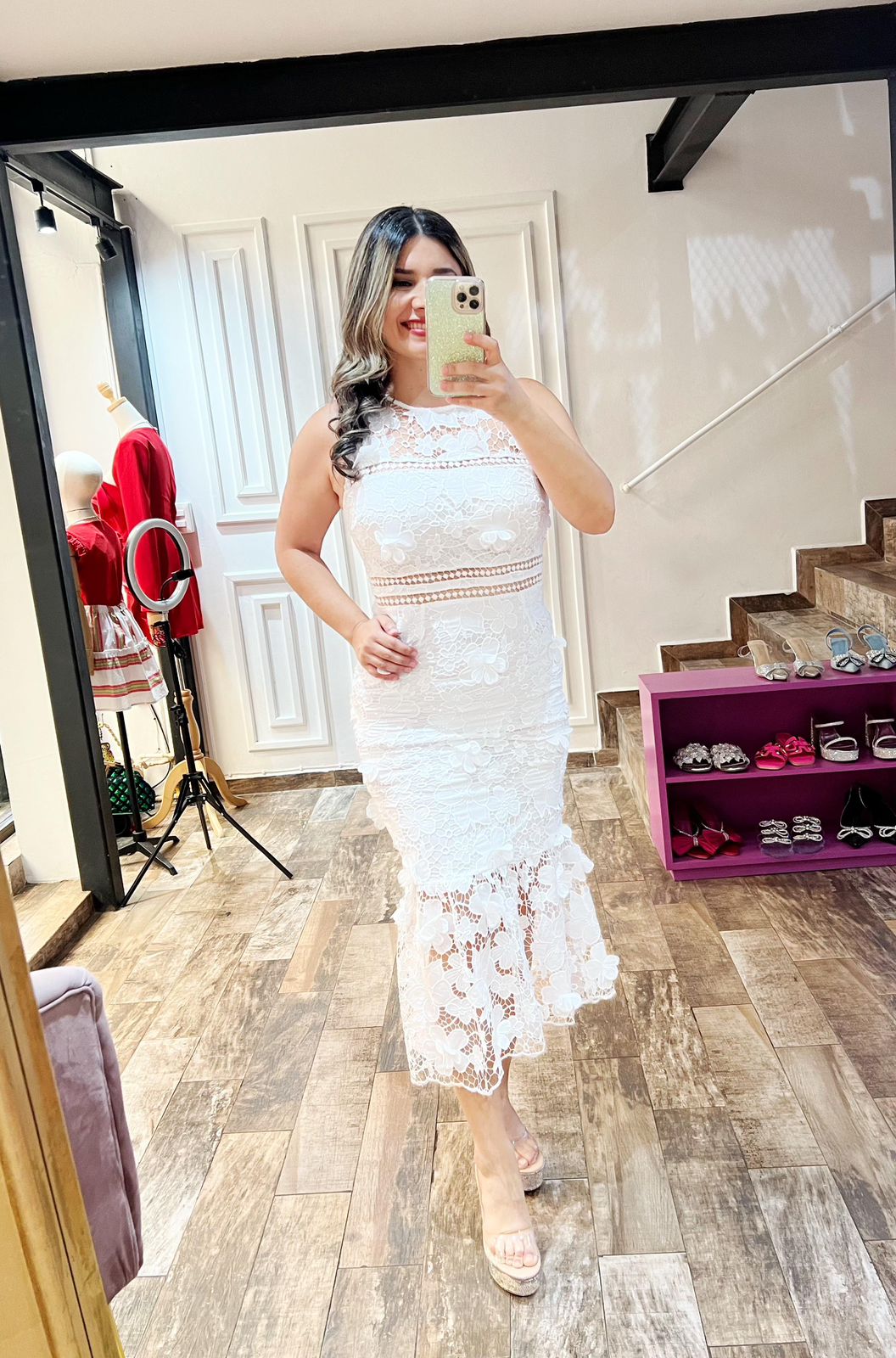 Vestido midi de encaje calado sin mangas/Blanco