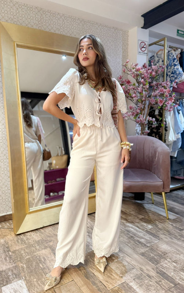 Conjunto pantalón y top con mangas calado/Beige