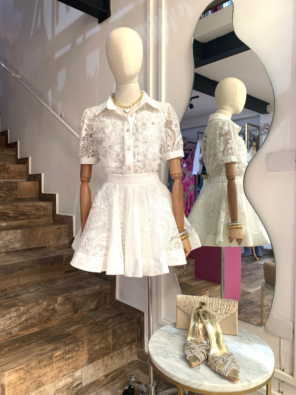 Conjunto de Falda con Encaje Blanco